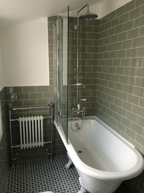 clawfoot tub and shower combo